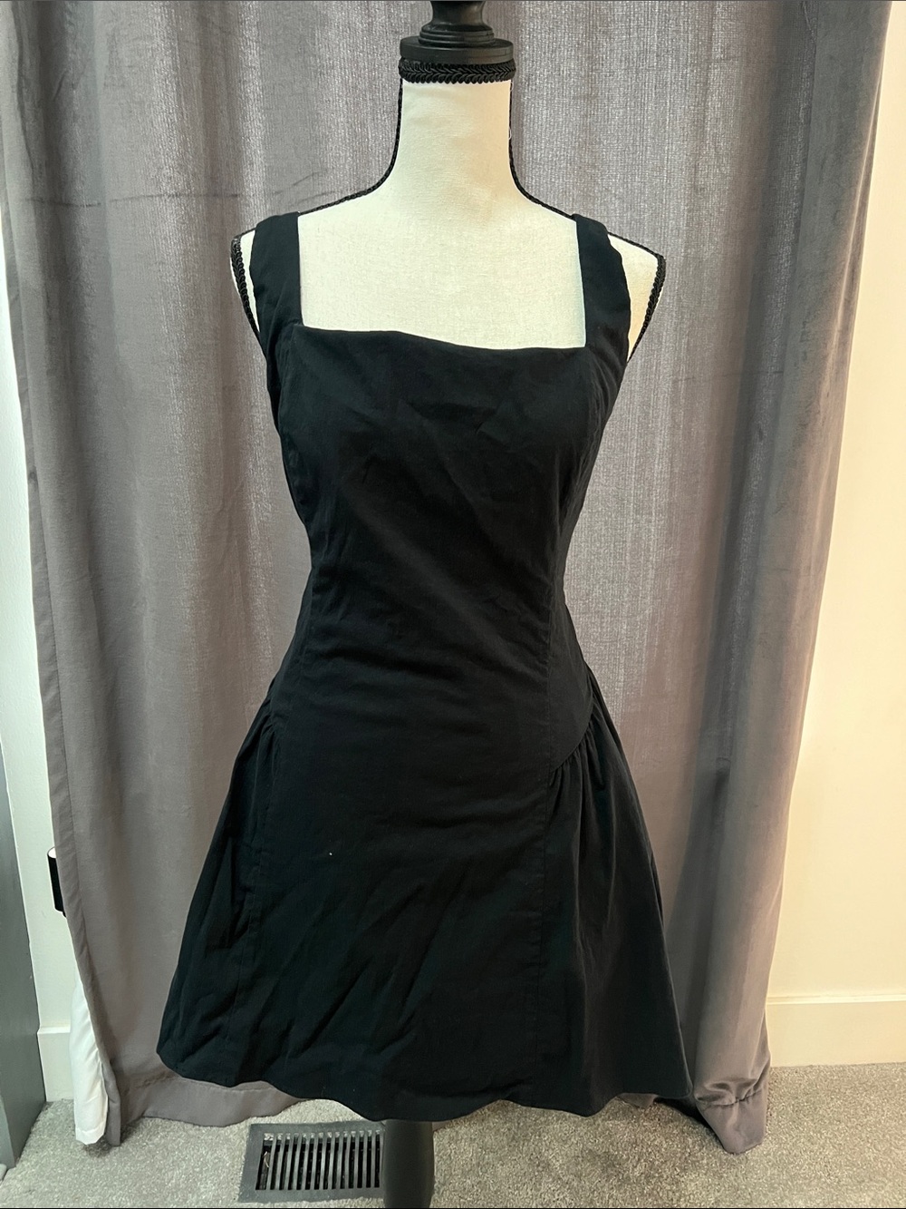 Abercrombie & Fitch Black Square-Neck Mini Dress with Wide Straps